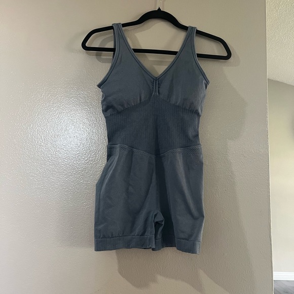 Women’s seamless Shorts Bodysuit       size S. Color   blue - Picture 3 of 8